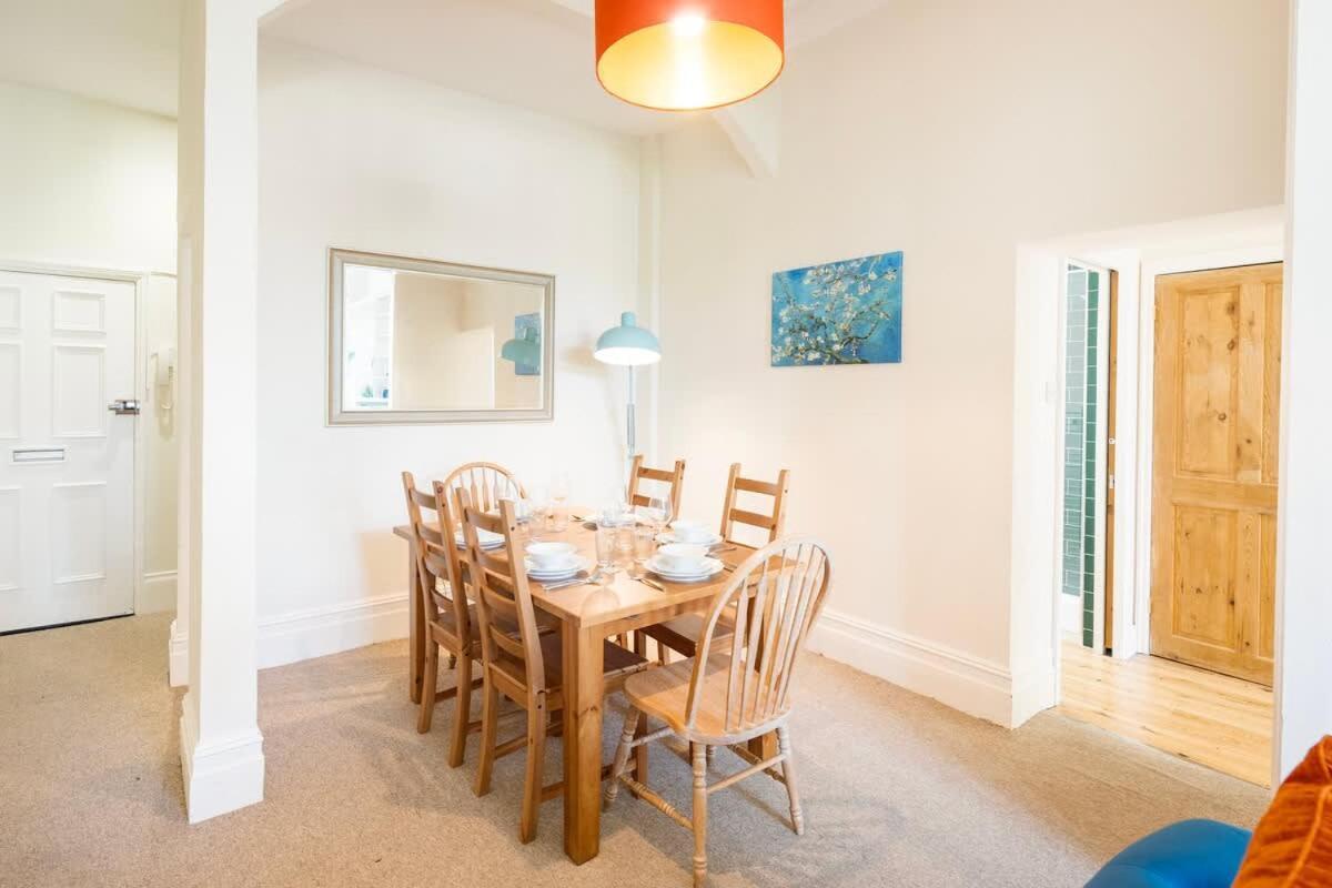 Spacious And Quiet Ground Floor Flat บริสตอล ภายนอก รูปภาพ